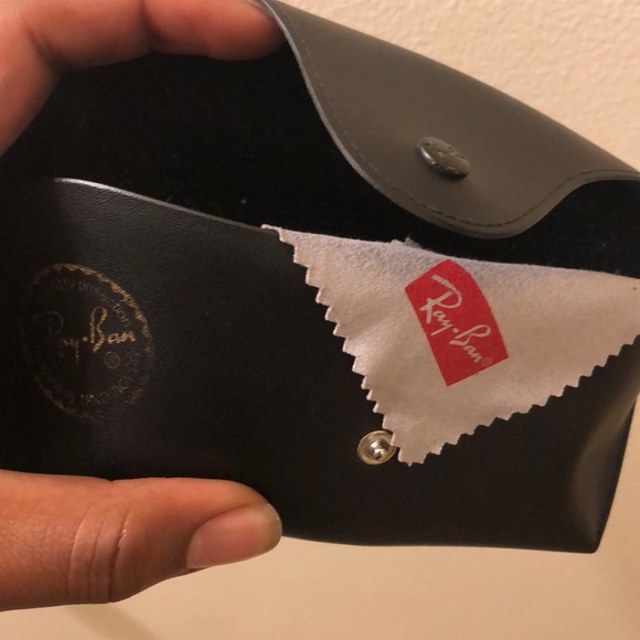 Ray-Bans 200 for both - Picture 4 of 4